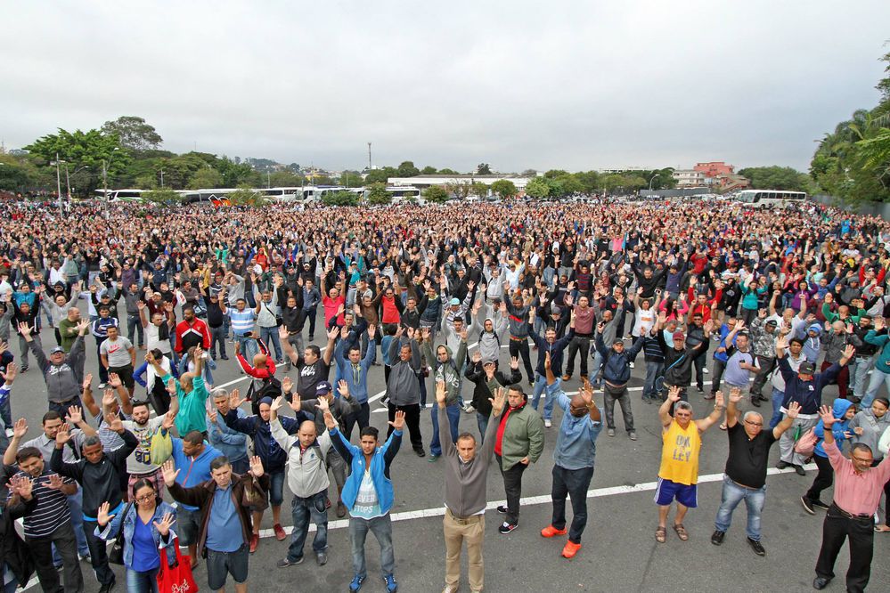 20150824 Demo Daimler Brasil